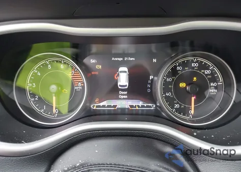 2016 Jeep Cherokee Trailhawk from USA, damaged, VIN 1C4PJMBS0GW252176